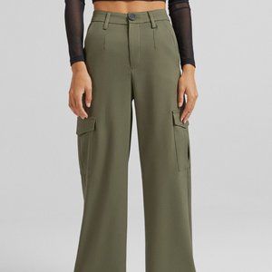 BERSHKA Wide-leg cargo pant